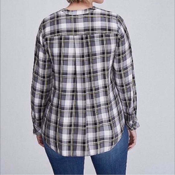 Lane Bryant Plaid Popover Top‎ - Picture 4 of 10